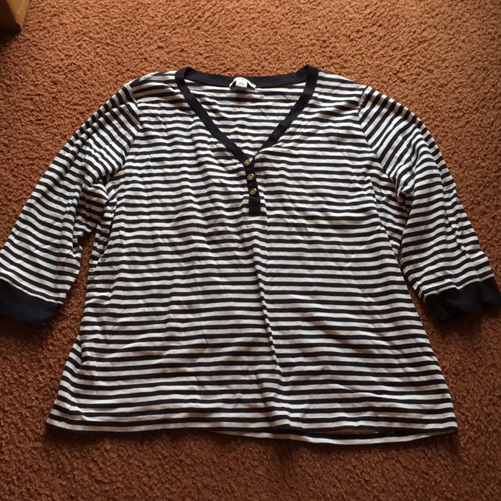 Navy blue and white striped 3/4 sleeve shirt